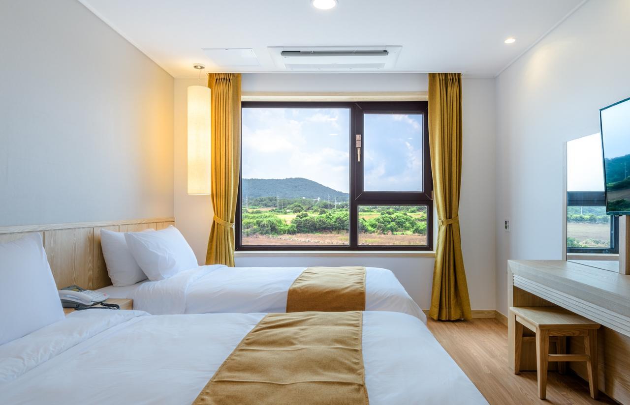 Thira Hotel Seogwipo Dış mekan fotoğraf