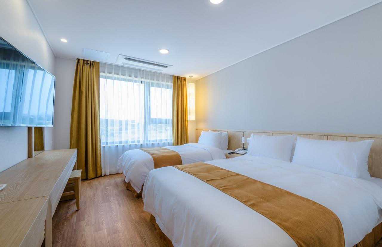 Thira Hotel Seogwipo Dış mekan fotoğraf