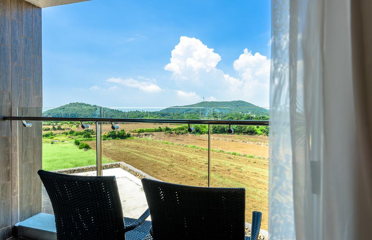 Thira Hotel Seogwipo Dış mekan fotoğraf